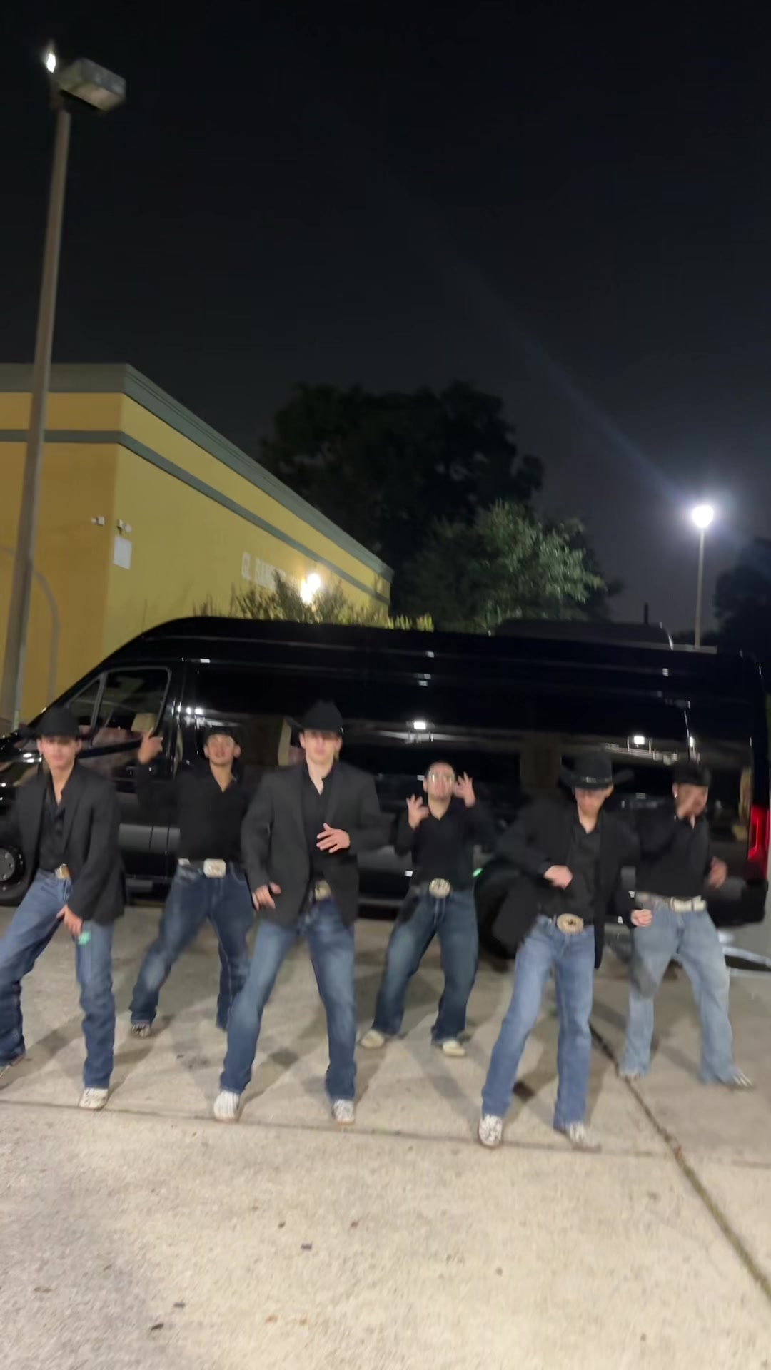 Vaquero Trend Dance